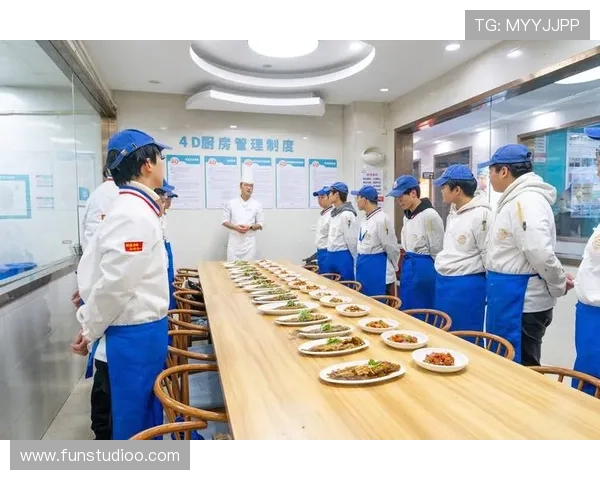 西安篮球队在联合会杯中的蜕变与成长之路探秘 西安篮球队在联合会杯中的蜕变与成长之路探秘